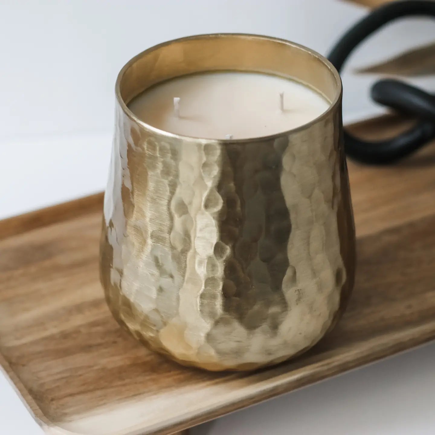 Gold Hammered Metal Sox Wax Candle I Sel de Mar